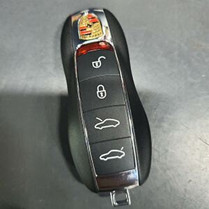 Porsche-Car-Keys2